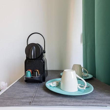 Aphrodite Apartment เอเธนส์ ภายนอก รูปภาพ