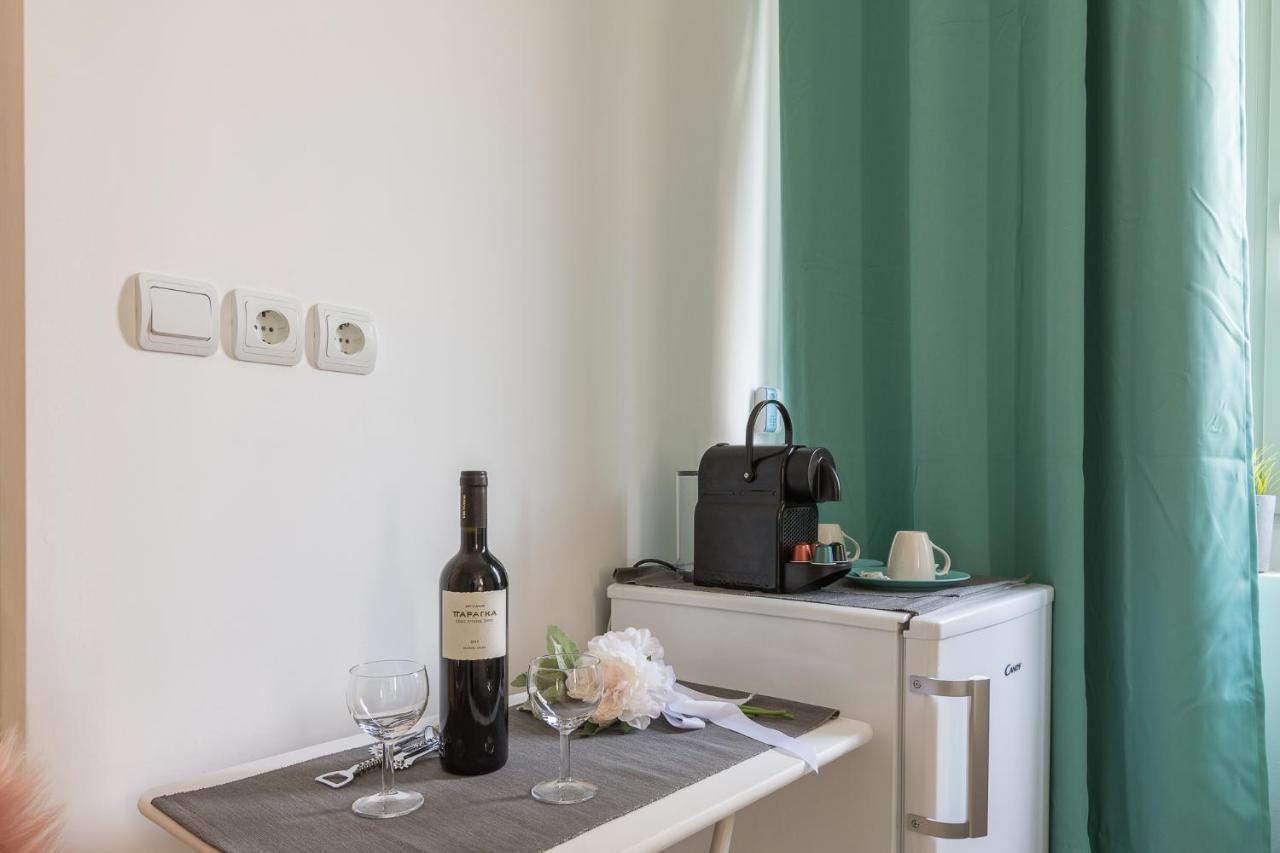 Aphrodite Apartment เอเธนส์ ภายนอก รูปภาพ