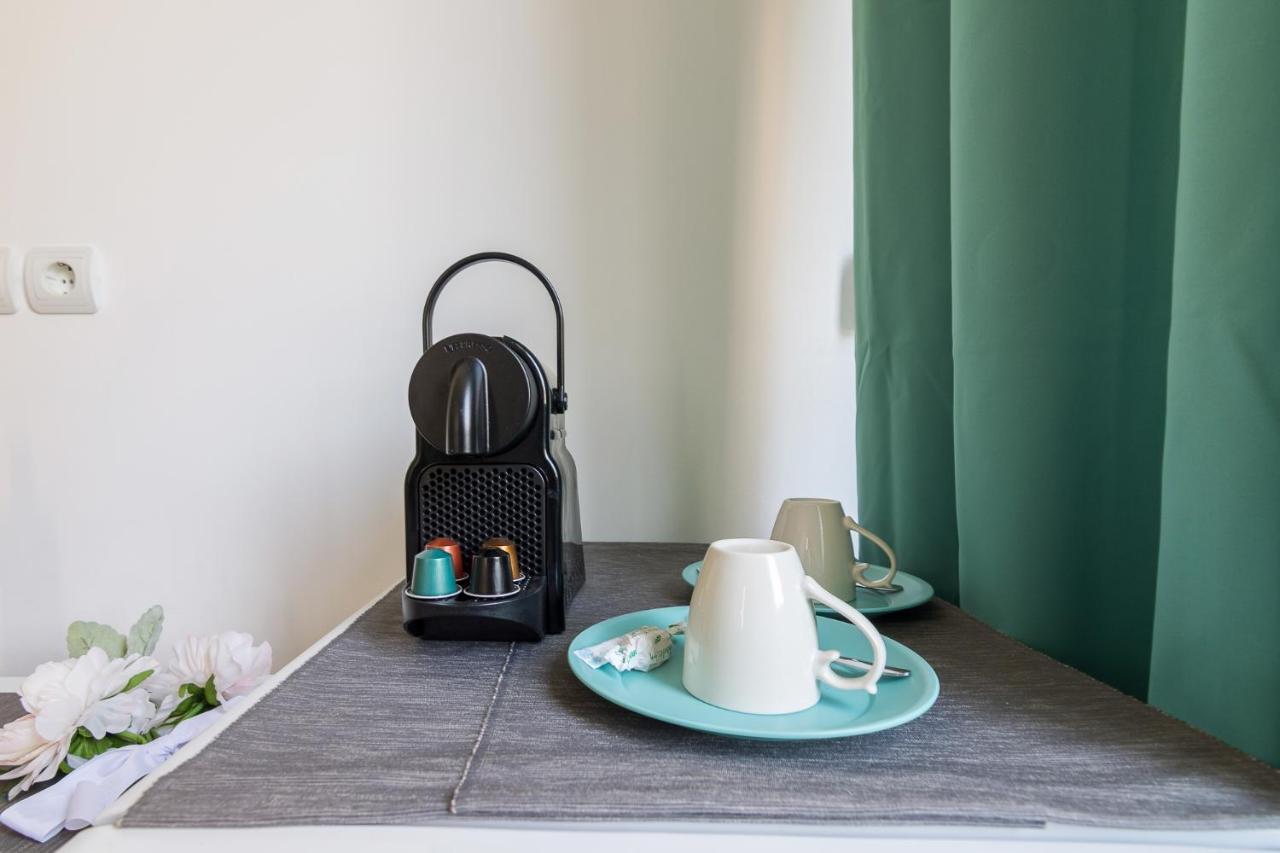 Aphrodite Apartment เอเธนส์ ภายนอก รูปภาพ