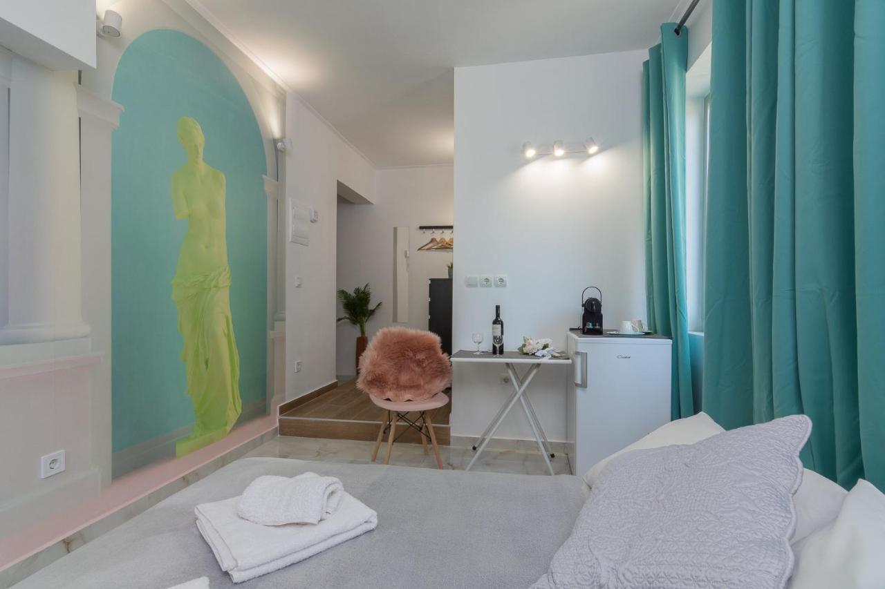 Aphrodite Apartment เอเธนส์ ภายนอก รูปภาพ